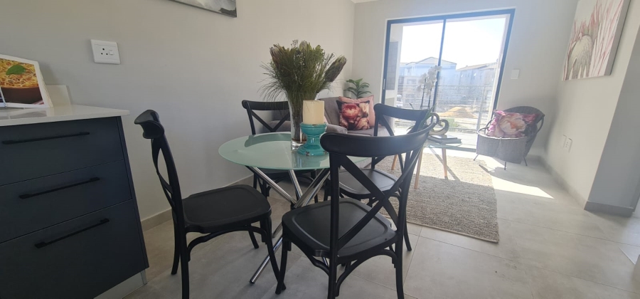2 Bedroom Property for Sale in Parklands Western Cape